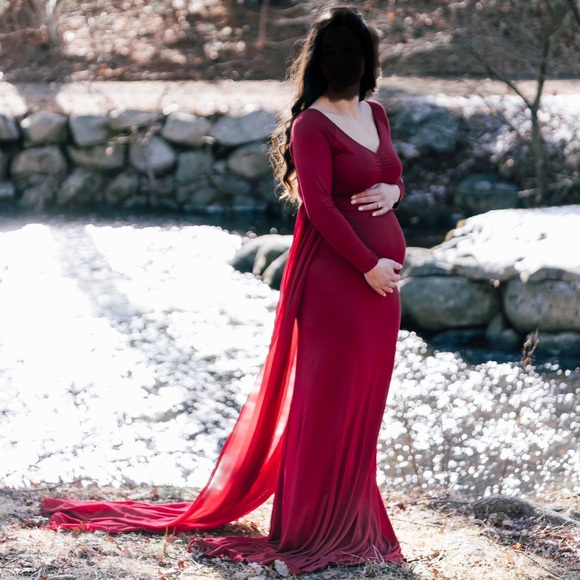 Red Maternity Dress for Photoshoot - Picture 3 of 3